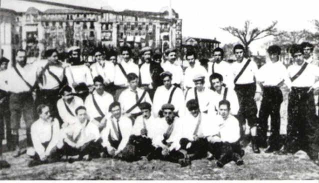 Primera foto oficial de el Real Madrid que se fundó el 6 de Marzo de 1902